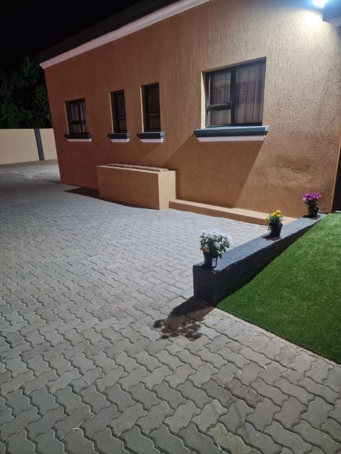 קמפטון פארק Pinto City Motel מראה חיצוני תמונה