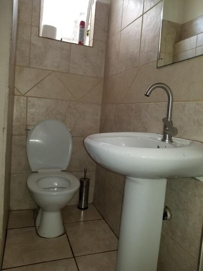 קמפטון פארק Pinto City Motel מראה חיצוני תמונה